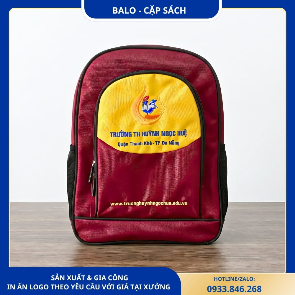 Balo in logo trường trung học, thiết kế gọn nhẹ và tiện dụng