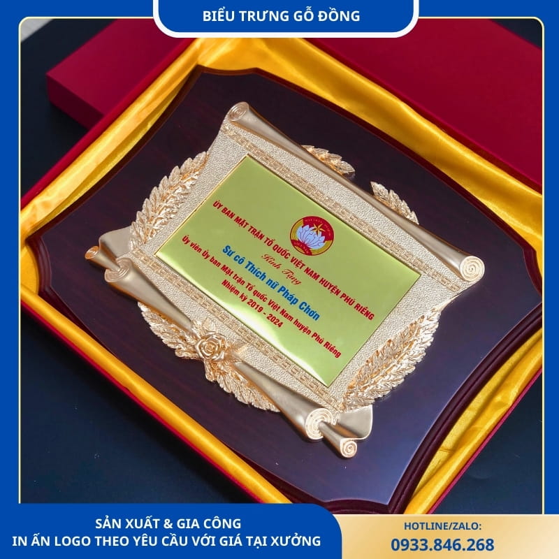 Bảng vinh danh đại biểu Đại hội Mặt trận Tổ quốc