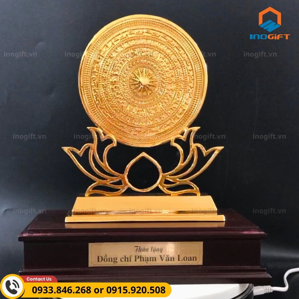 Mẫu biểu trưng hoa sen đồng lưu niệm sang trọng