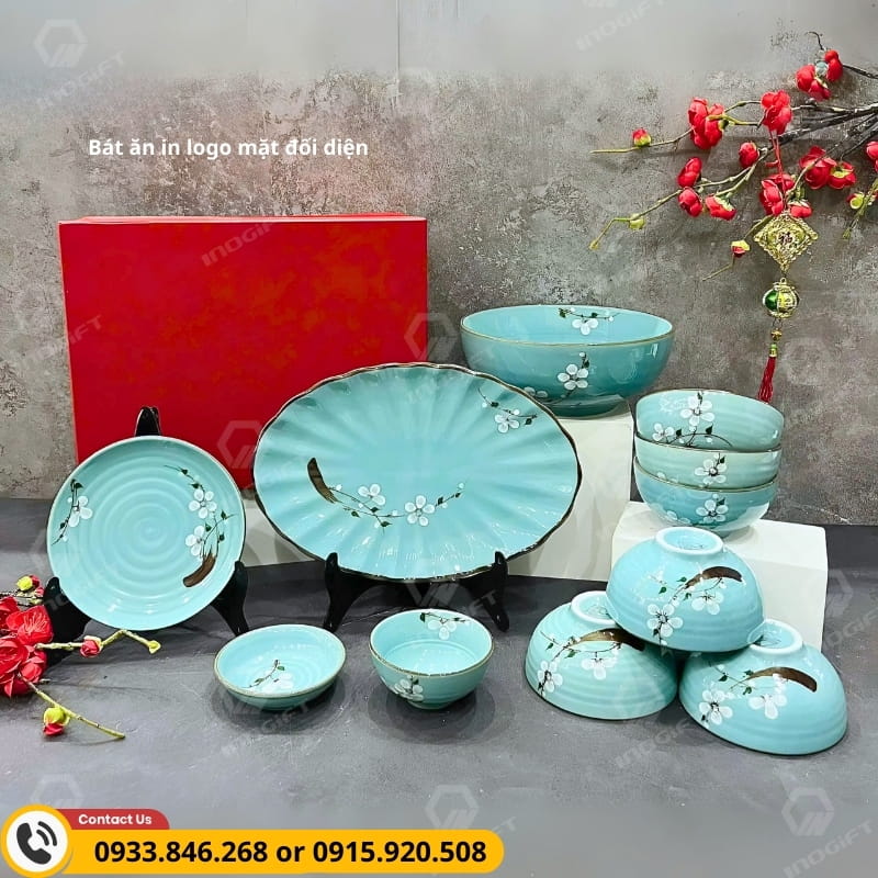 Bộ bát đĩa đẹp rẻ men xanh hoa đào tặng công nhân viên