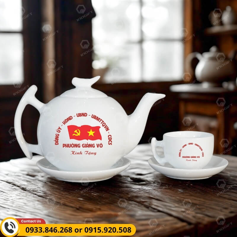 Bộ ấm chén in logo cơ quan làm quà tặng chia tay cán bộ, công chức
