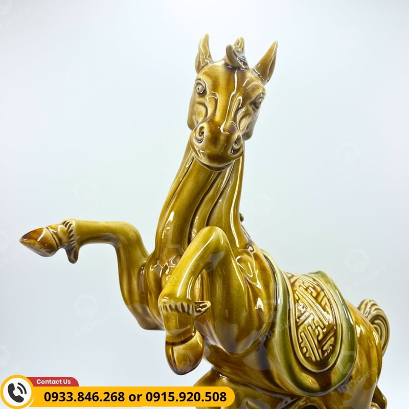 Tượng ngựa phong thủy Bát Tràng quà tặng 2026 Tượng ngựa phong thủy Bát Tràng quà tặng năm 2026