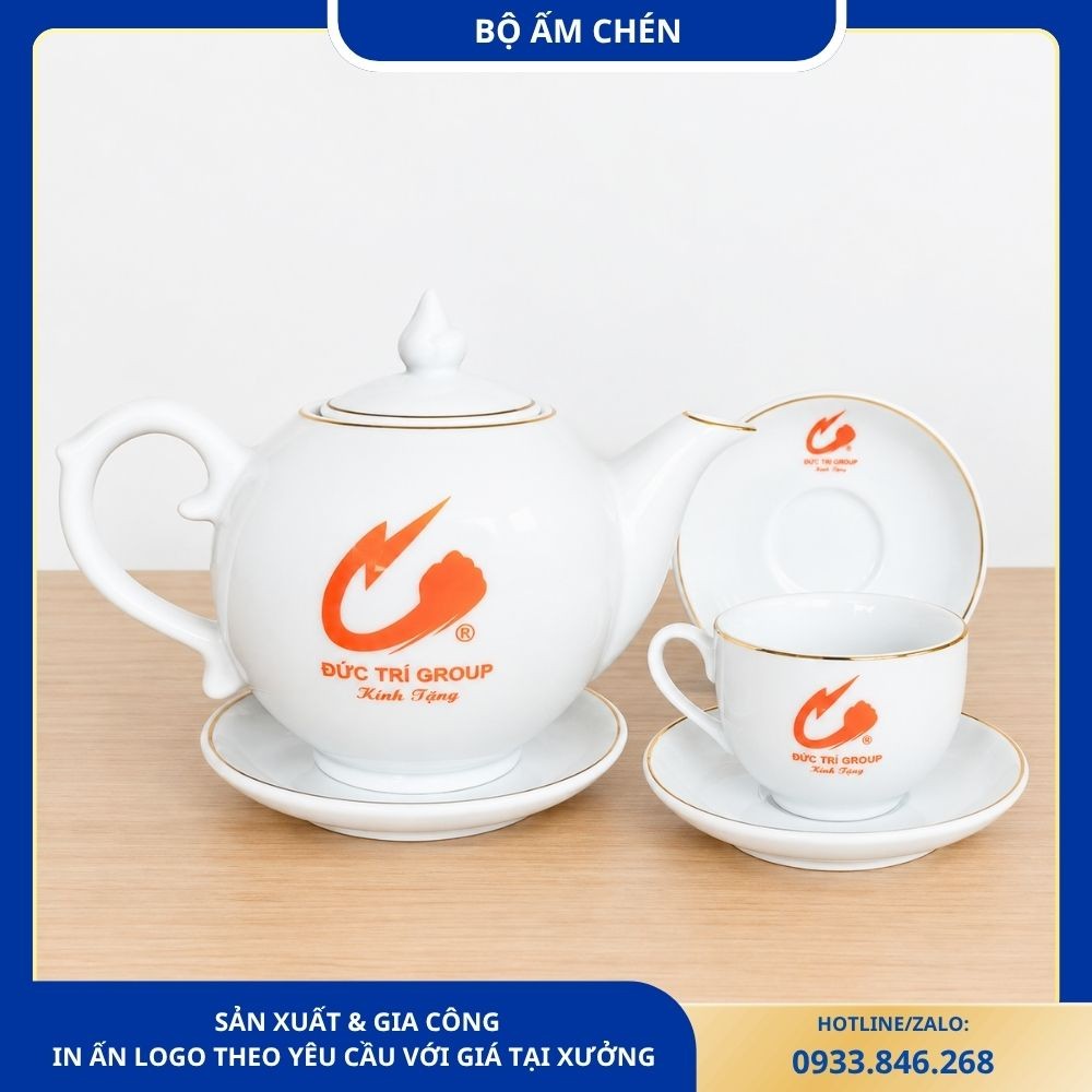 Bộ Ấm Chén Kẻ Chỉ Vàng In Logo Đức Trí Group