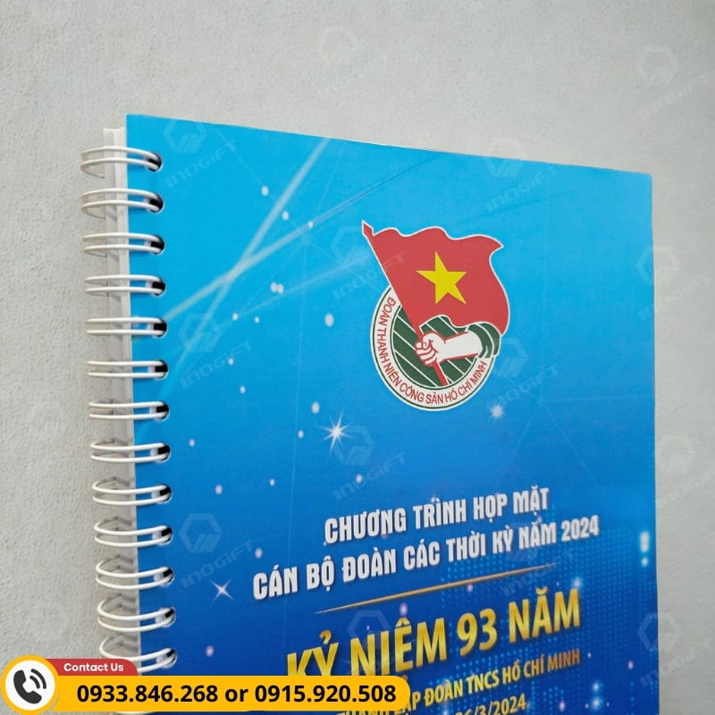 Quà tặng sổ tay Đoàn viên 26/3 mang ý nghĩa gắn kết tuổi trẻ