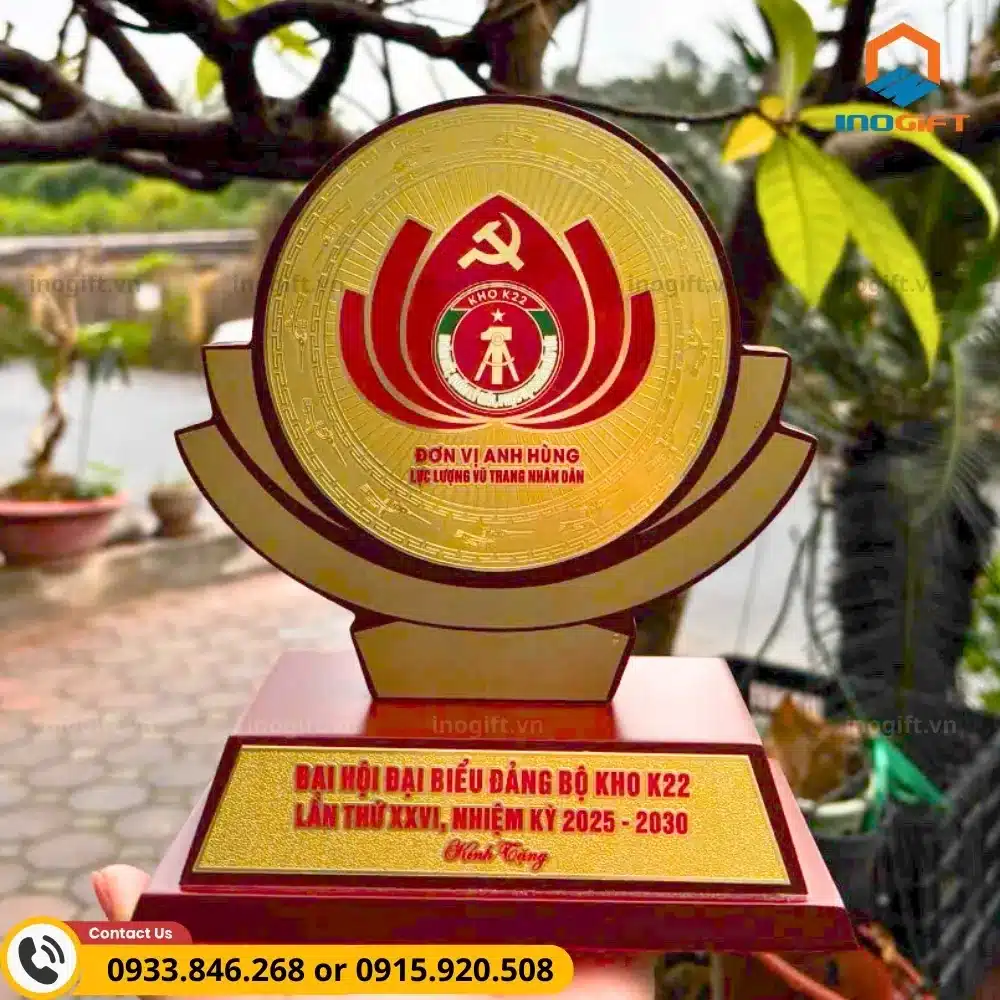 Mẫu biểu trưng gỗ đồng hoa sen thiết kế tinh xảo
