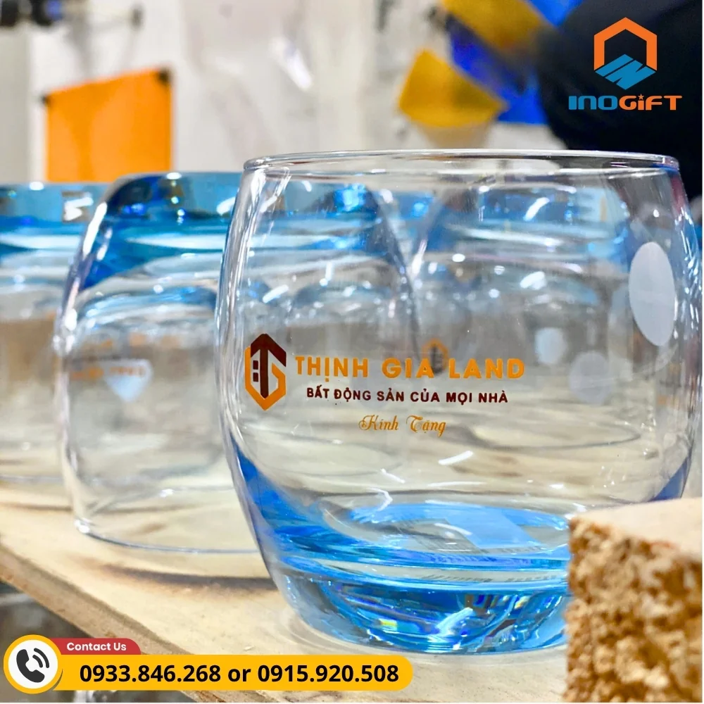 Bộ cốc thủy tinh doanh nghiệp BĐS, thiết kế nhỏ gọn, đẹp mắt