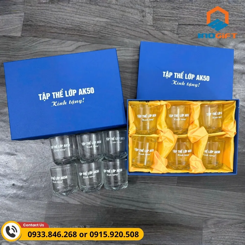 Bộ cốc thủy tinh in tên lớp học, kiểu dáng hiện đại