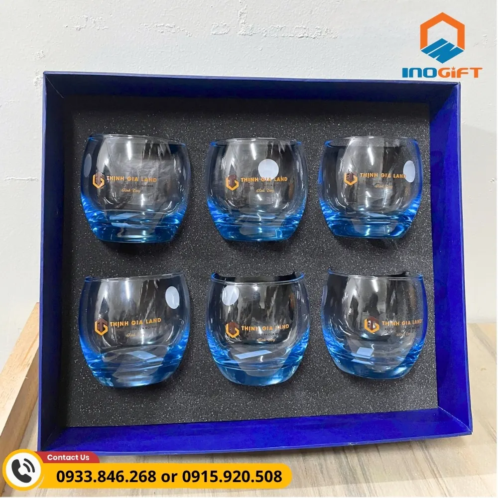 Bộ cốc thủy tinh in logo công ty địa ốc, kiểu dáng hiện đại