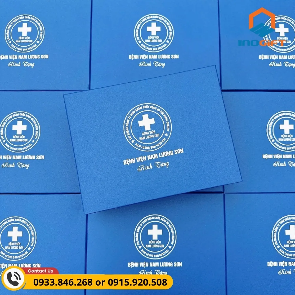 Bộ cốc thủy tinh in logo bệnh viện với thiết kế đồng bộ